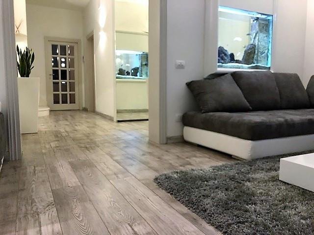 Villa in Ronchi, Massa, Italy 4 - 12567613