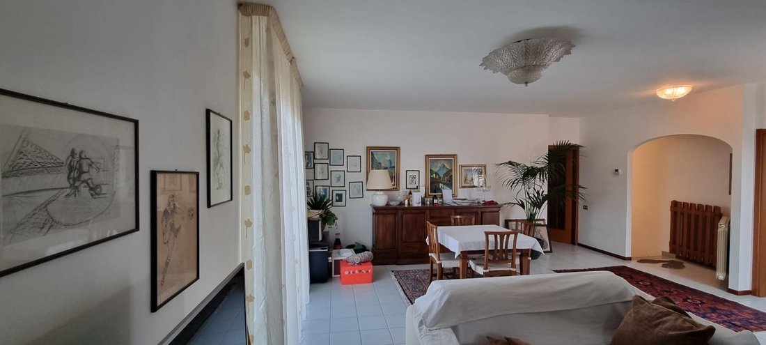Apartment in Marina di Massa Centro, Massa, Italy 4 - 12567996