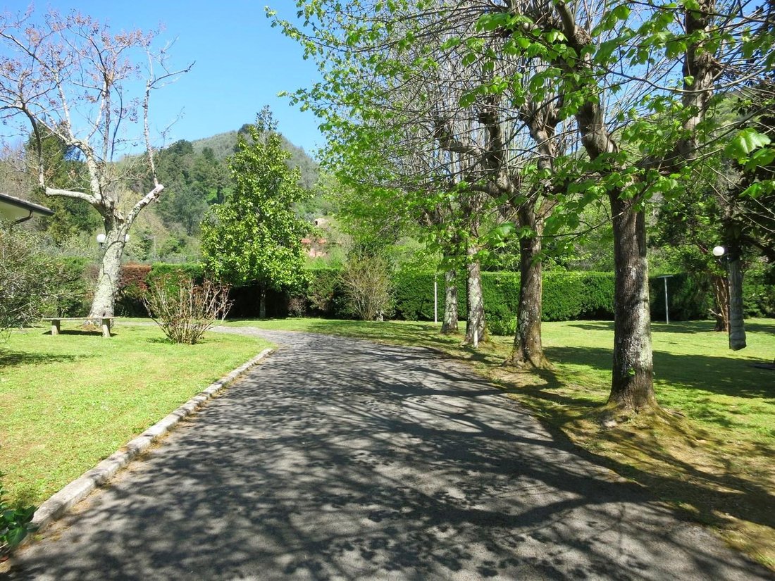 Villa in Camaiore, Tuscany, Italy 2 - 12568630
