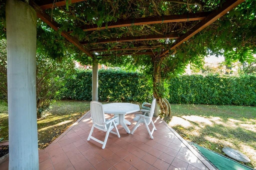 Country House in Poveromo, Massa, Italy 3 - 12569227