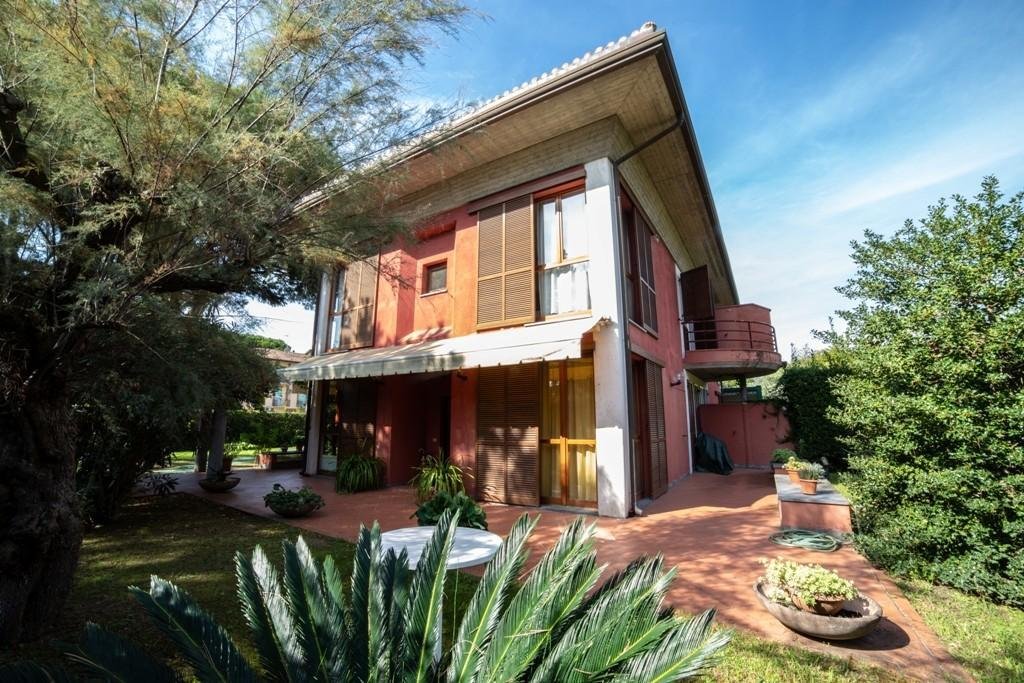 Country House in Poveromo, Massa, Italy 5 - 12569227