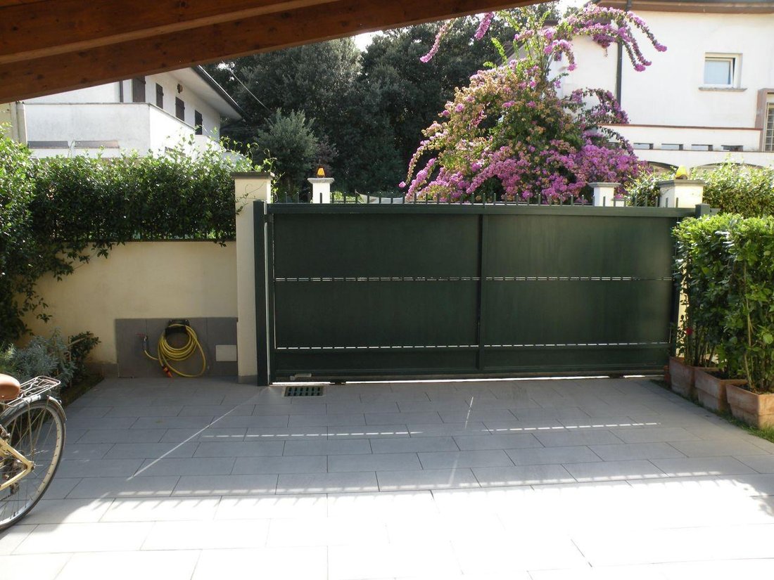 Country House in Ronchi, Massa, Italy 5 - 12569105