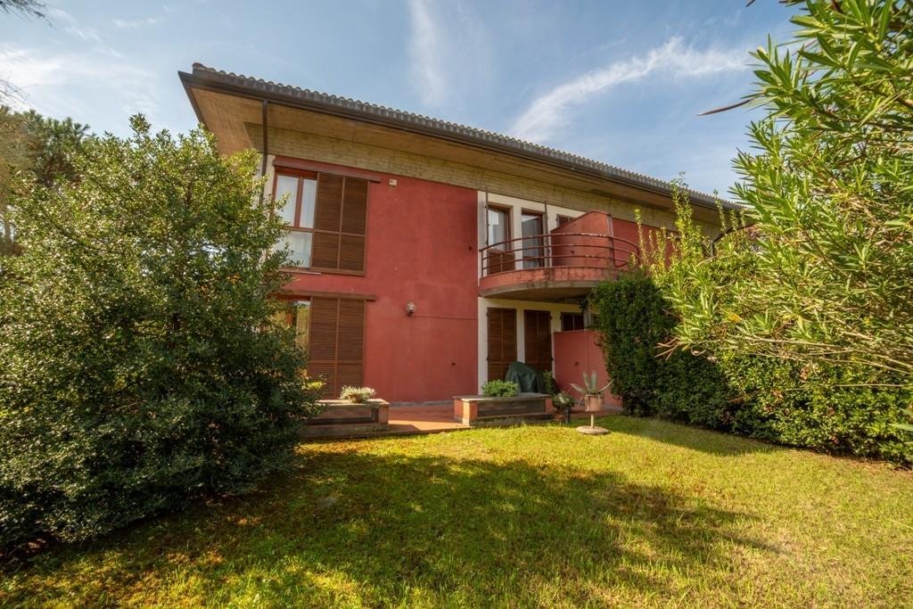 Country House in Poveromo, Massa, Italy 4 - 12569227