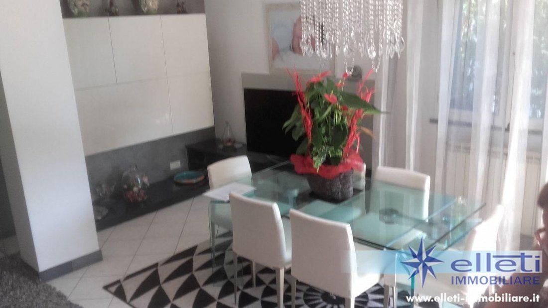 Penthouse in Center, Massa, Italy 1 - 12569403