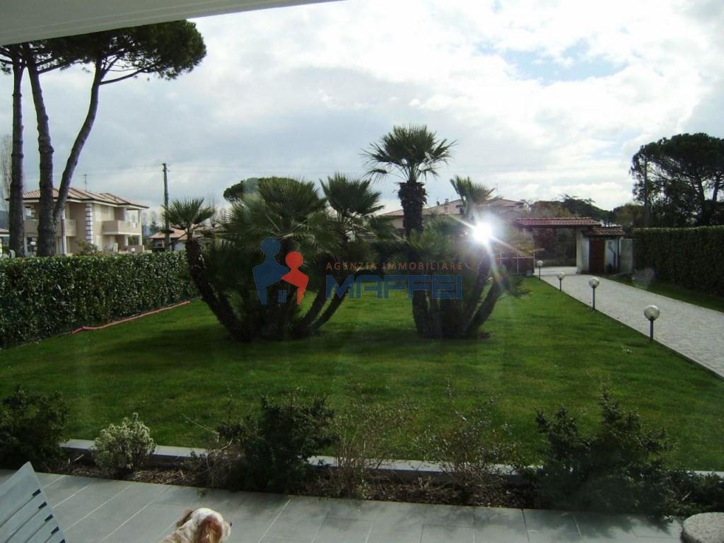 Villa in Lido di Camaiore, Camaiore, Tuscany 3 - 12569430