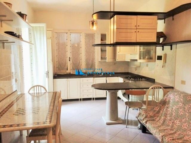 Villa in Poveromo, Massa, Italy 2 - 12568582