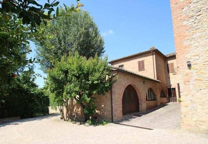 Villa in Sovicille, Tuscany, Italy 1 - 12569240