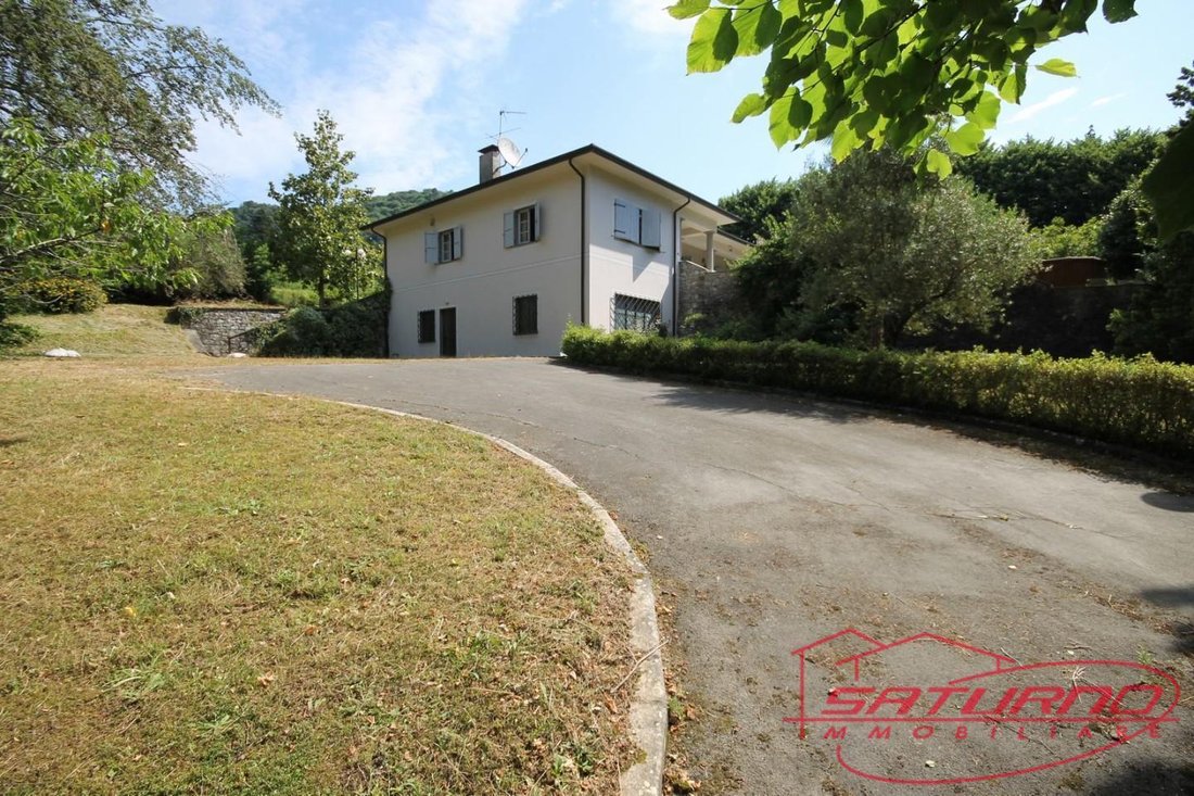 Villa in Camaiore, Tuscany, Italy 4 - 12569231