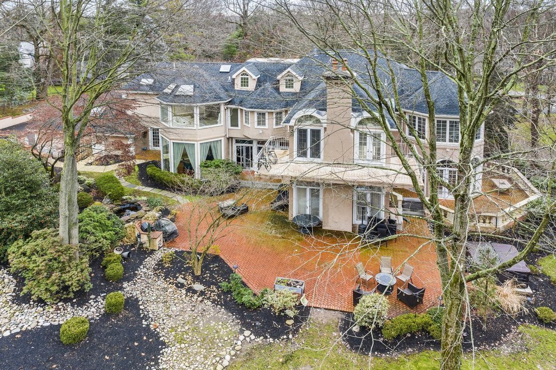 1590 Stocton Road In Jenkintown, Pennsylvania, United States For Sale