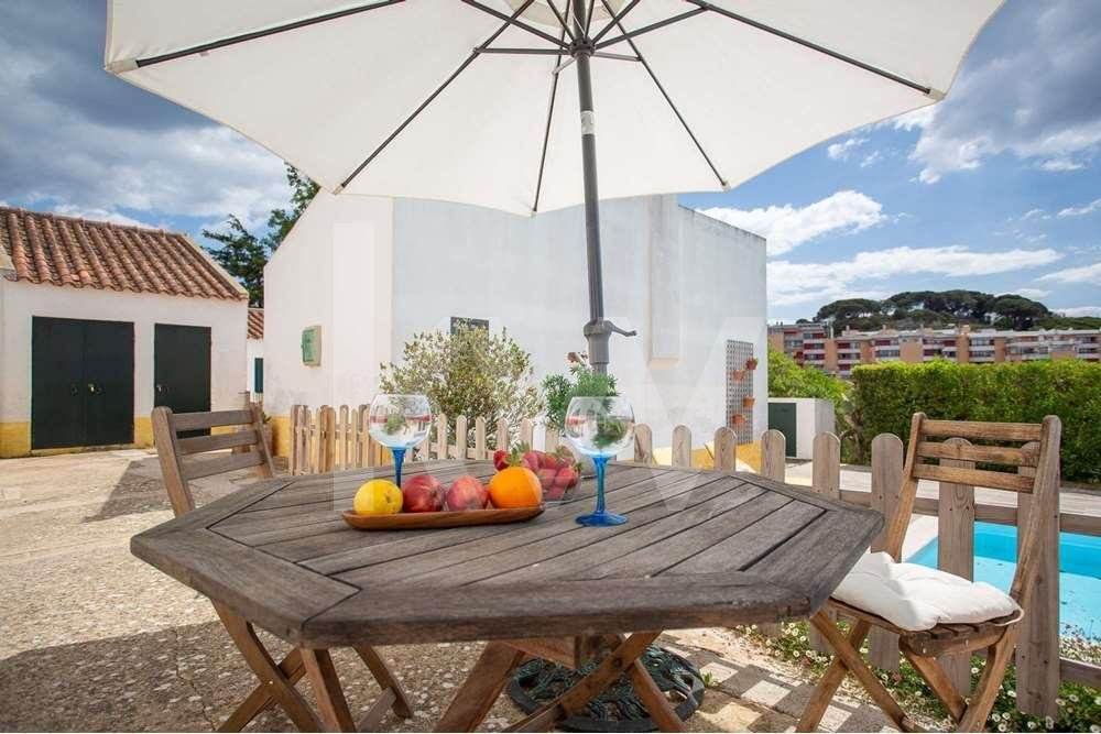 Santana, Setubal, Portugal 5 - 12571252