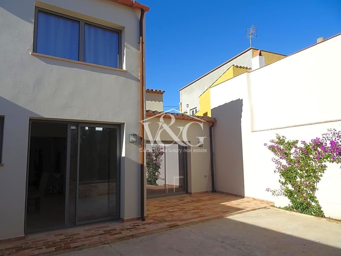 Villa in Palafrugell, Catalonia, Spain 3 - 12570001
