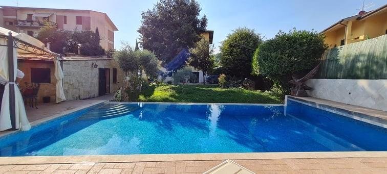 Villa in Colle di Val d'Elsa, Tuscany, Italy 1 - 12572519