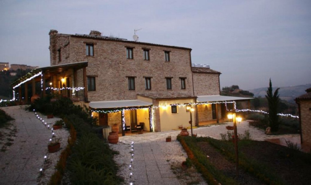 Parma Farm In Petritoli, Marche, Italy For Sale (12572697)