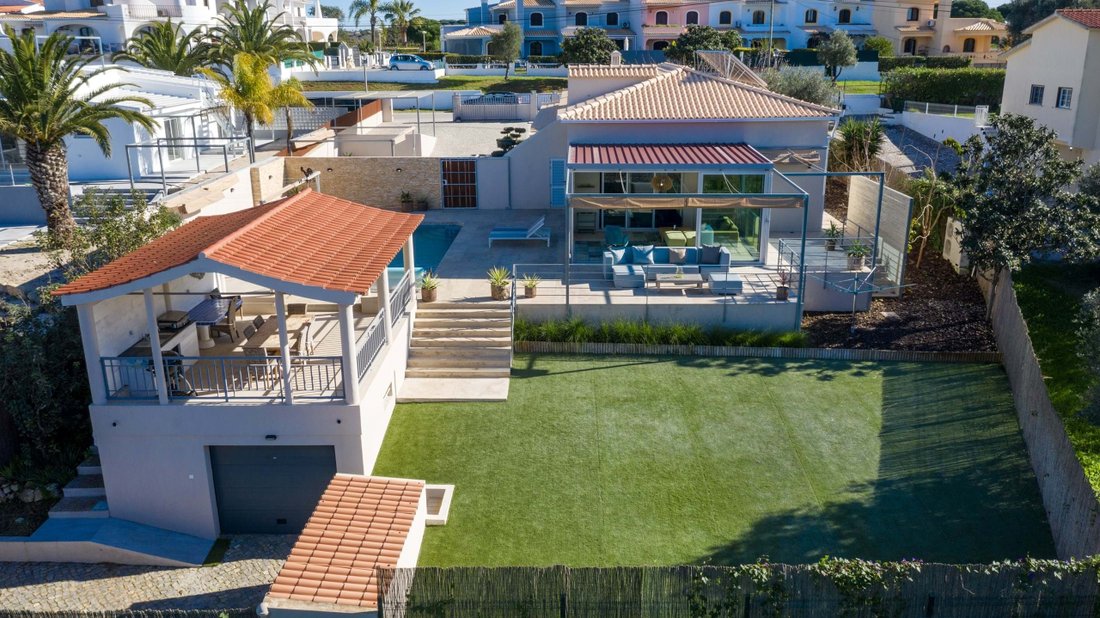 Villa in Vale do Lobo, Almancil, Portugal 3 - 12573241