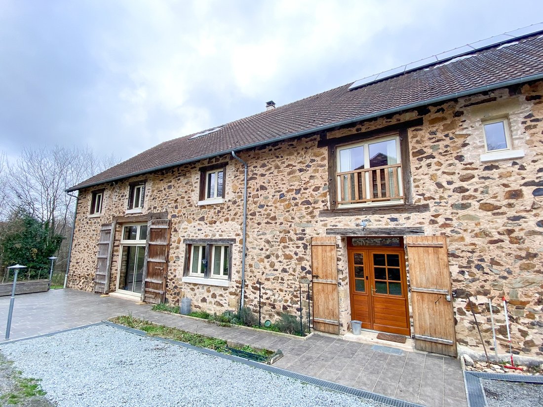 Périgord Vert Beautiful Family In Hautefort, Nouvelle Aquitaine