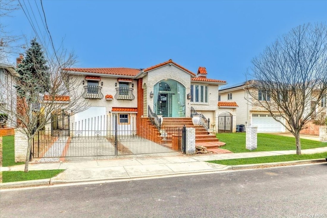 House Baldwin In Baldwin, New York, United States For Sale (12573687)