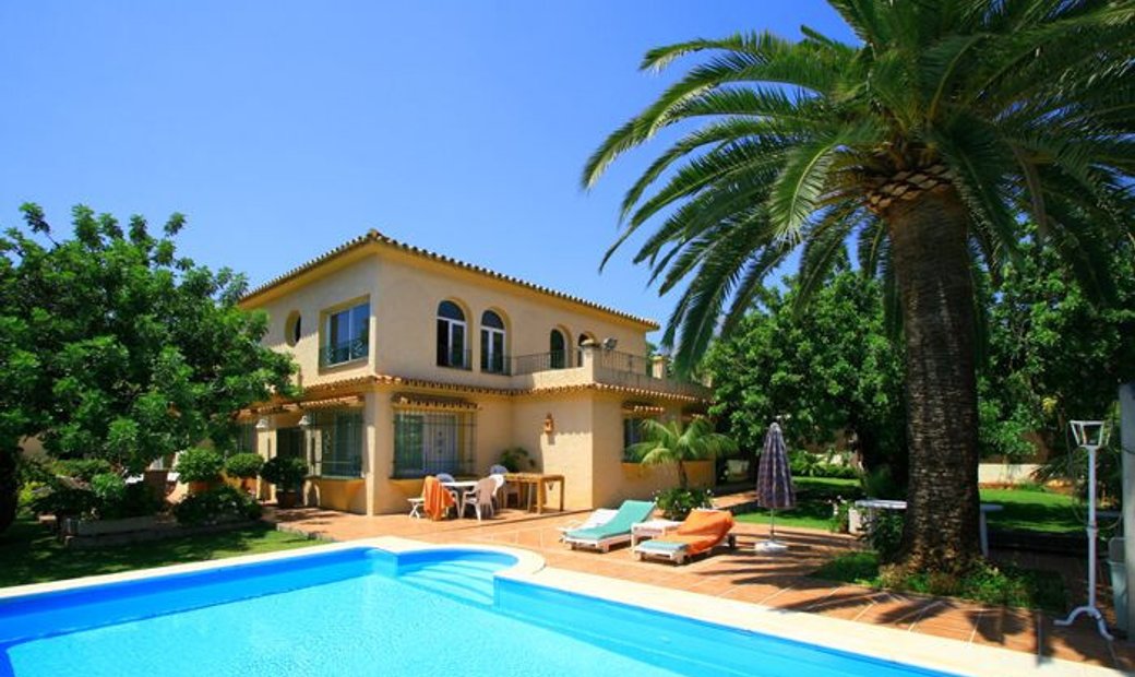 Villa In Marbella Centro For Sale In Marbella, Spain For Rent (12574491)