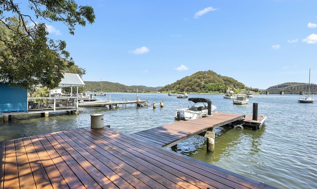 Single Family Dangar Island In Dangar Island, New South Wales, Australia For Sale (12576090)