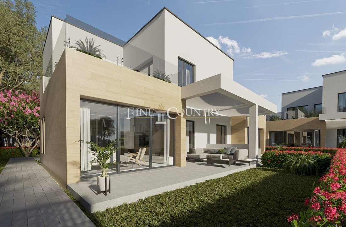 Oliva Villa In Oliva, Valencian Community, Spain For Sale (12577213)