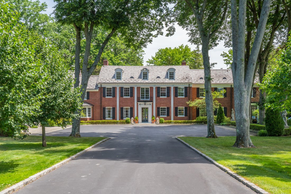 393 Mill River Road, Muttontown, Ny, In Muttontown, New York, United