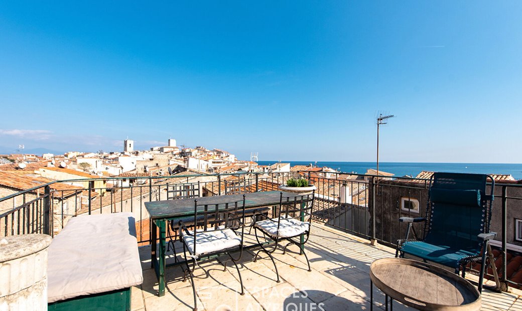House With Roof Terrace In The In Antibes, Provence Alpes Côte D'azur