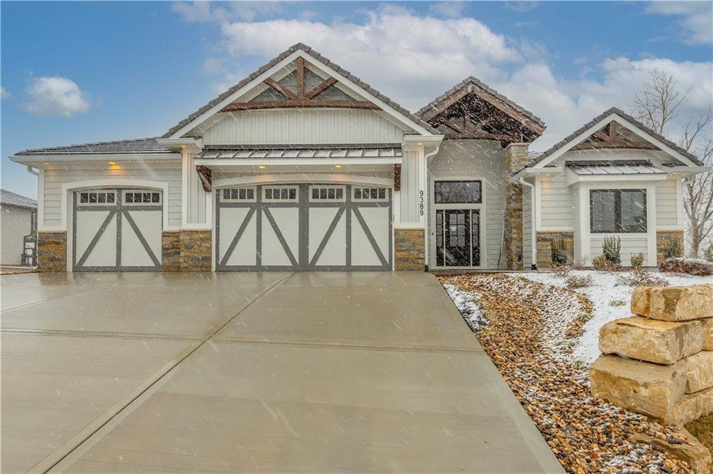 9321 Cottonwood Canyon Drive, Lenexa, Ks 66219 In Lenexa, Kansas
