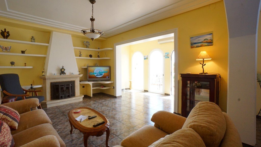 House in l'Alfas del Pi, Valencian Community, Spain 3 - 12581493