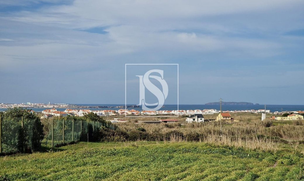Peniche Land In Ferrel, Leiria District, Portugal For Sale (12583320)