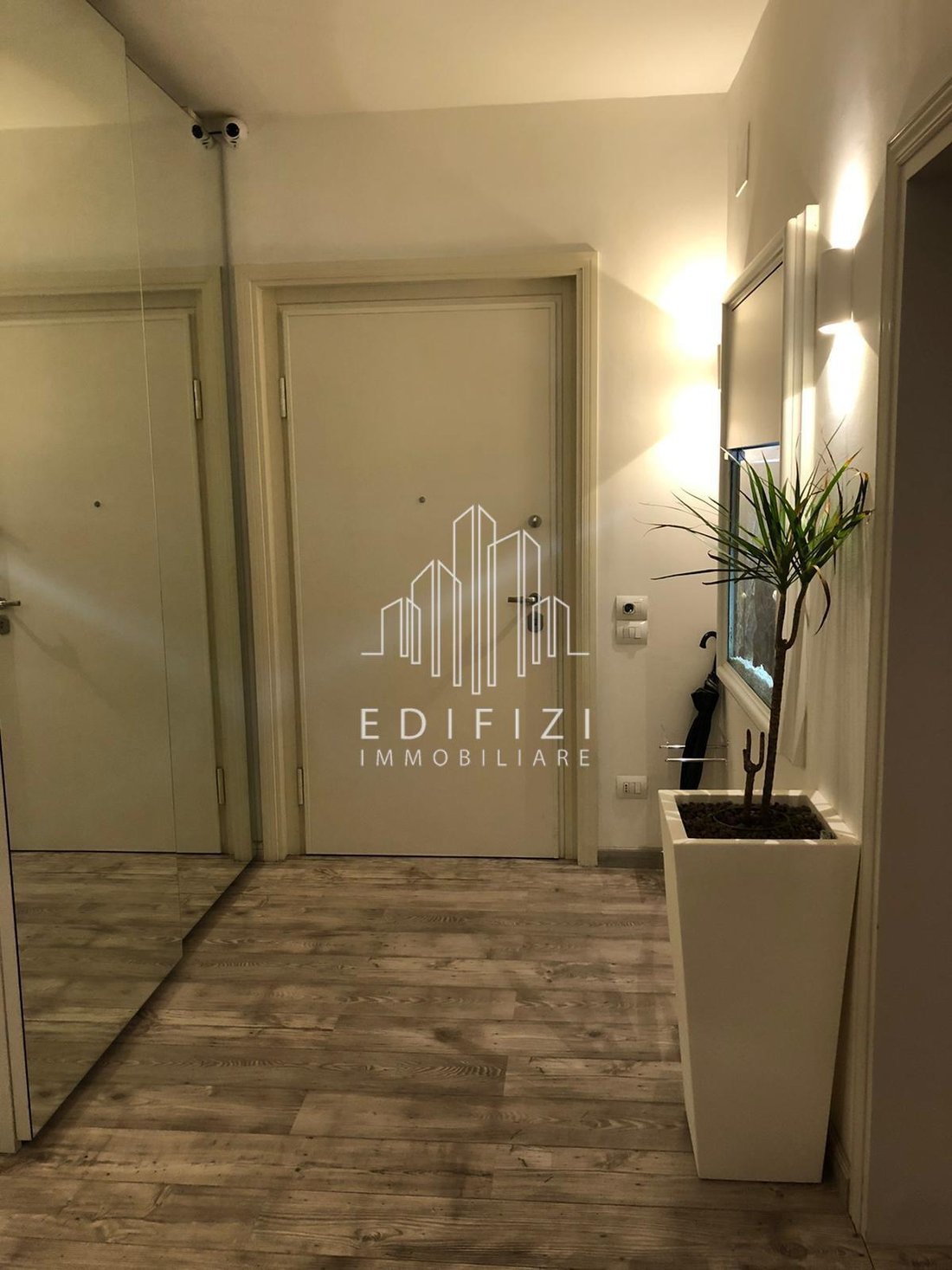 Villa in Ronchi, Massa, Italy 3 - 12583601