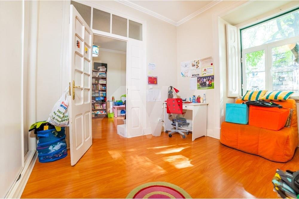 Charming 6 Bedroom Apartment, Avenidas Novas In Lisbon, Lisbon