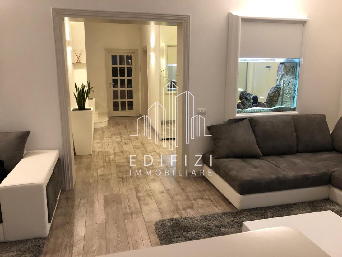 Villa in Ronchi, Massa, Italy 5 - 12583601