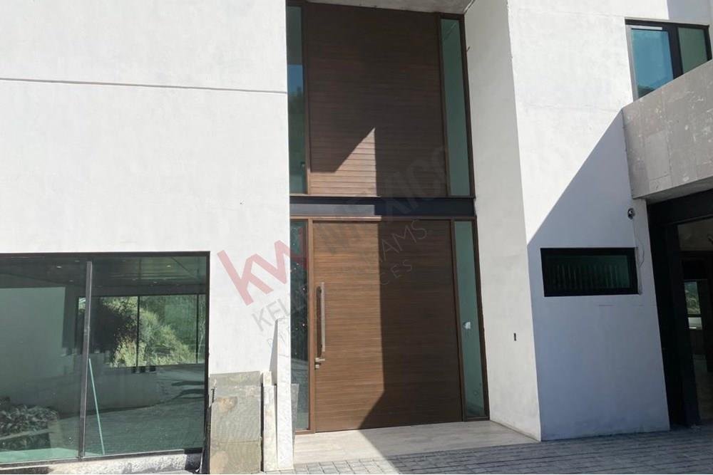 Residential Monterrey In Monterrey, Nuevo Leon, Mexico For Sale (12103726)