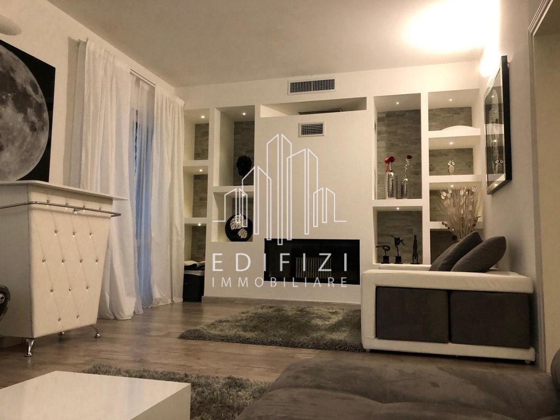 Villa in Ronchi, Massa, Italy 4 - 12583601