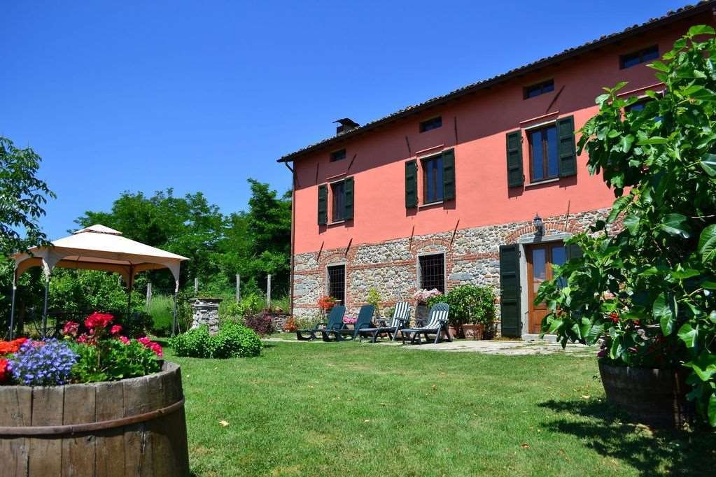Estate in Castiglione di Garfagnana, Tuscany, Italy 5 - 12584785