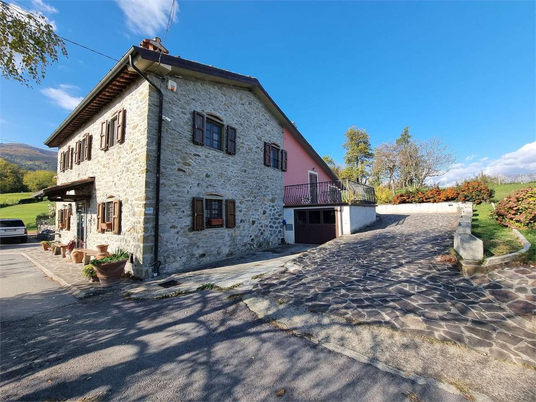 Estate in Castelnuovo di Garfagnana, Tuscany, Italy 3 - 12584862