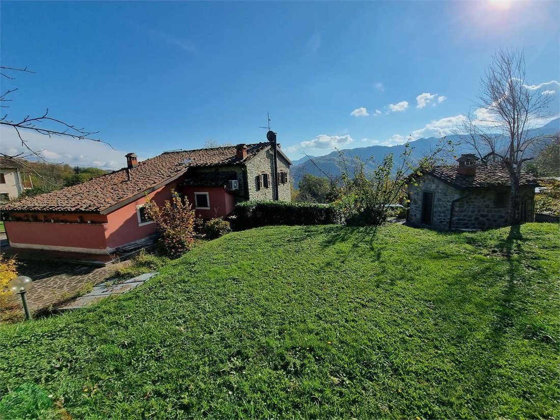 Estate in Castelnuovo di Garfagnana, Tuscany, Italy 4 - 12584862