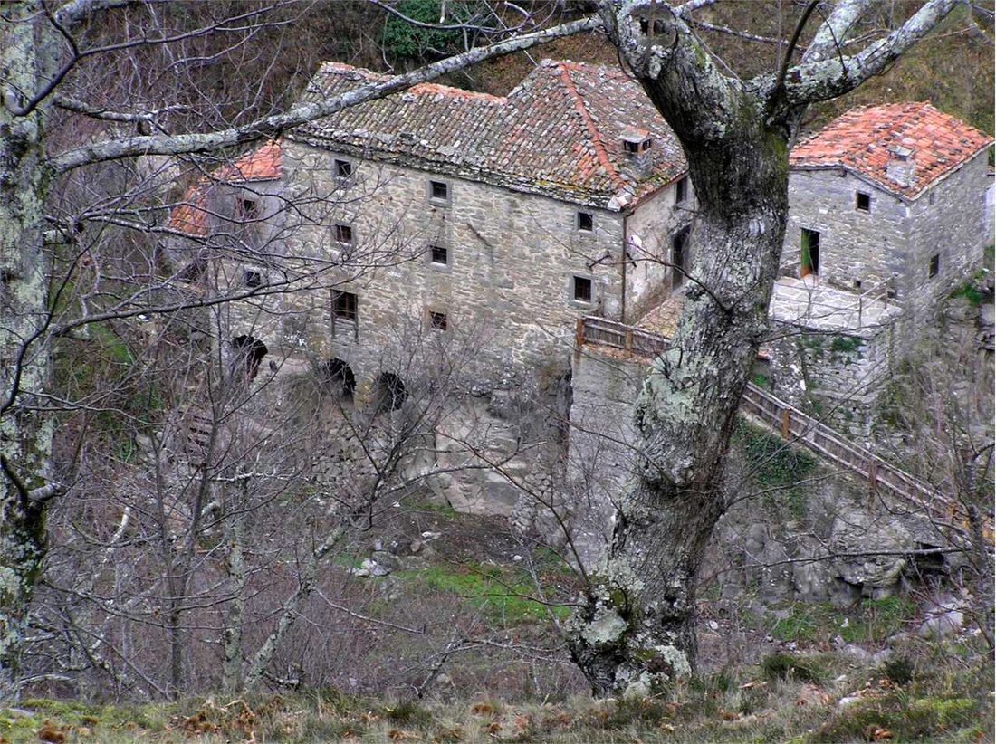 Estate in Pieve Fosciana, Tuscany, Italy 3 - 12584421