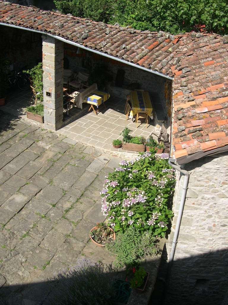 Estate in Castelnuovo di Garfagnana, Tuscany, Italy 2 - 12584587