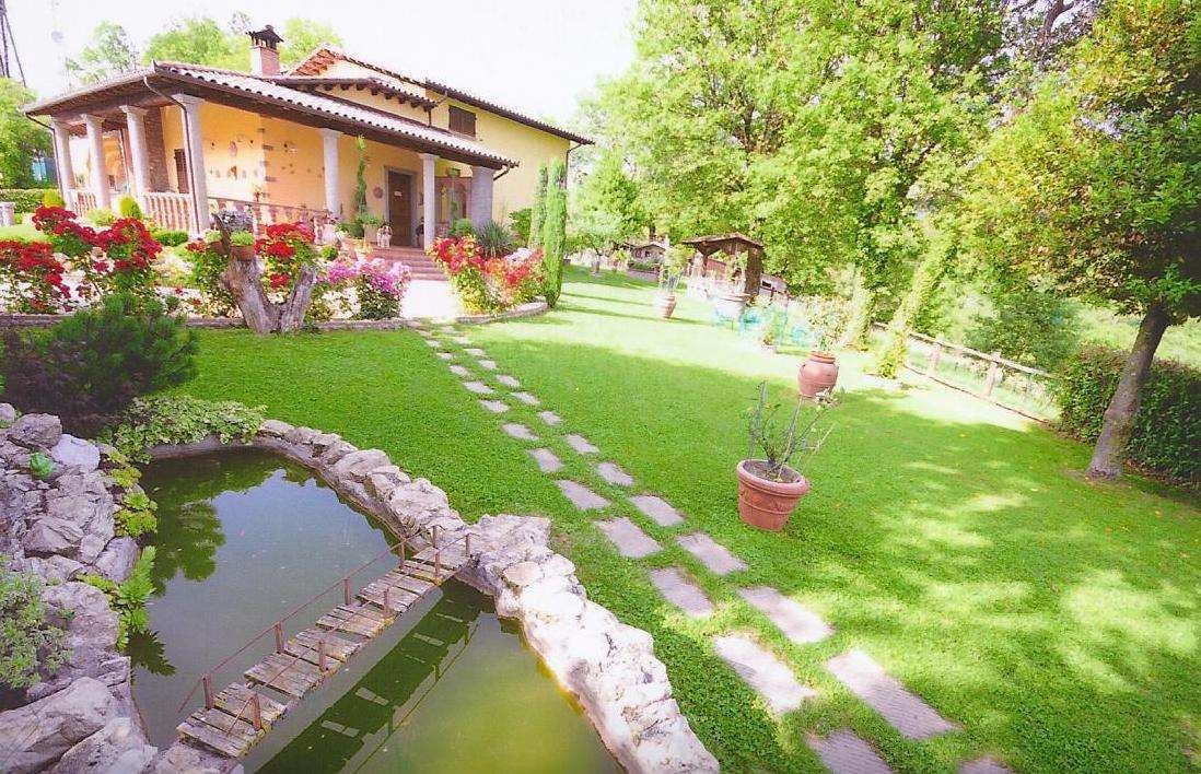 Villa Con Parco E Piscina In In Castelnuovo Di Garfagnana, Tuscany, Italy For Sale (12584463)