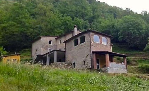 Estate in Gallicano, Tuscany, Italy 1