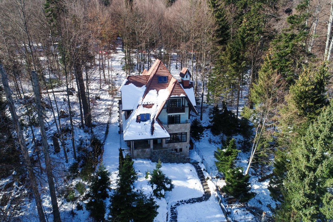 The Villa Next To The Gondola In Sinaia, Prahova, Romania For Sale
