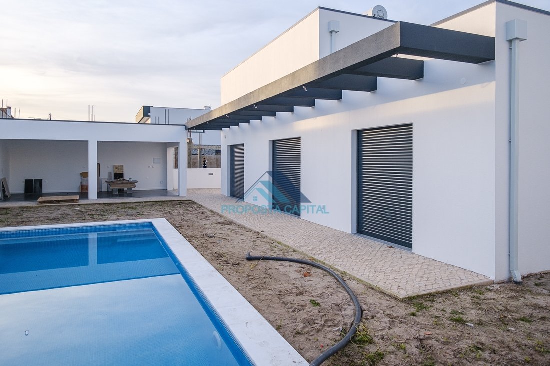Detached House Azeitão In Quinta Do Anjo, Setubal, Portugal For Sale
