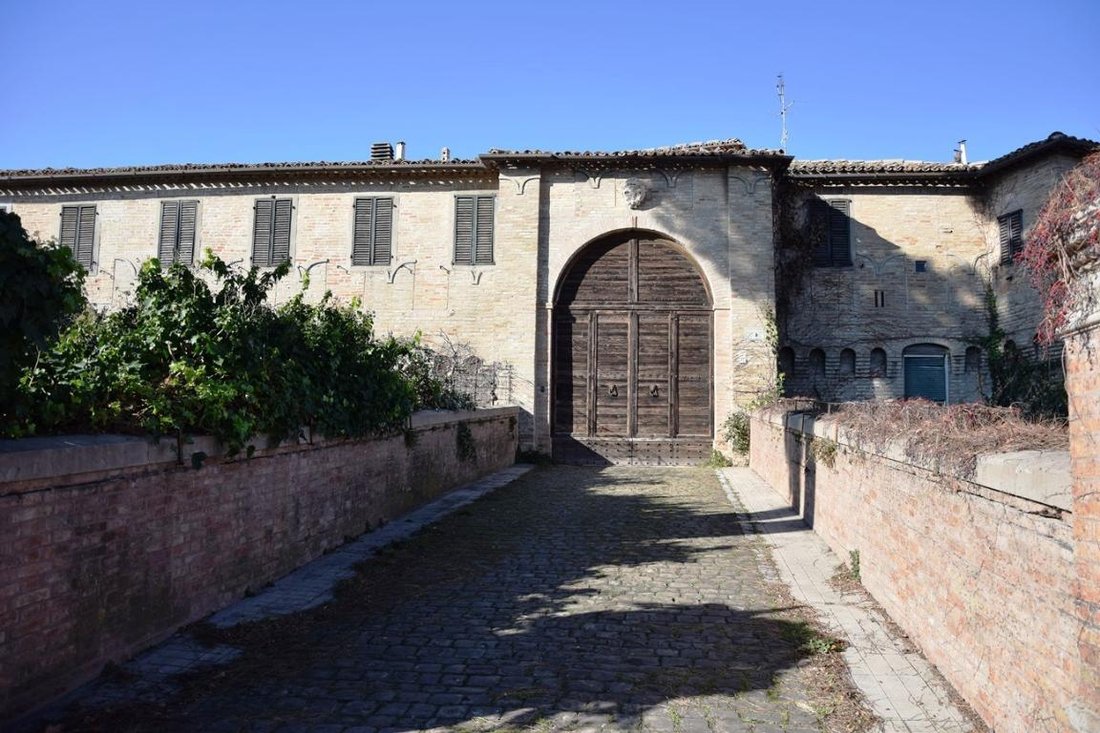 Barberini’s Timeless Crown: A 15th-Century Castle Between Sea & Sky