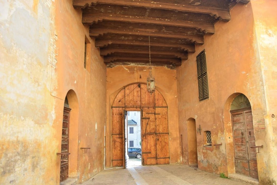 Barberini’s Timeless Crown: A 15th-Century Castle Between Sea & Sky - 5