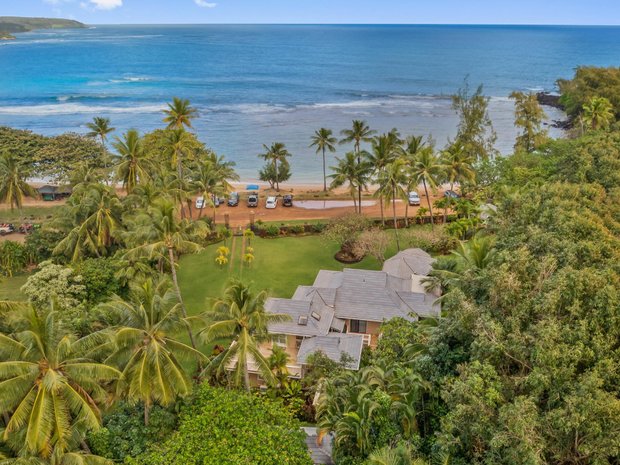 Luxury hilltop homes for sale in Kapaʻa, Hawaii | JamesEdition