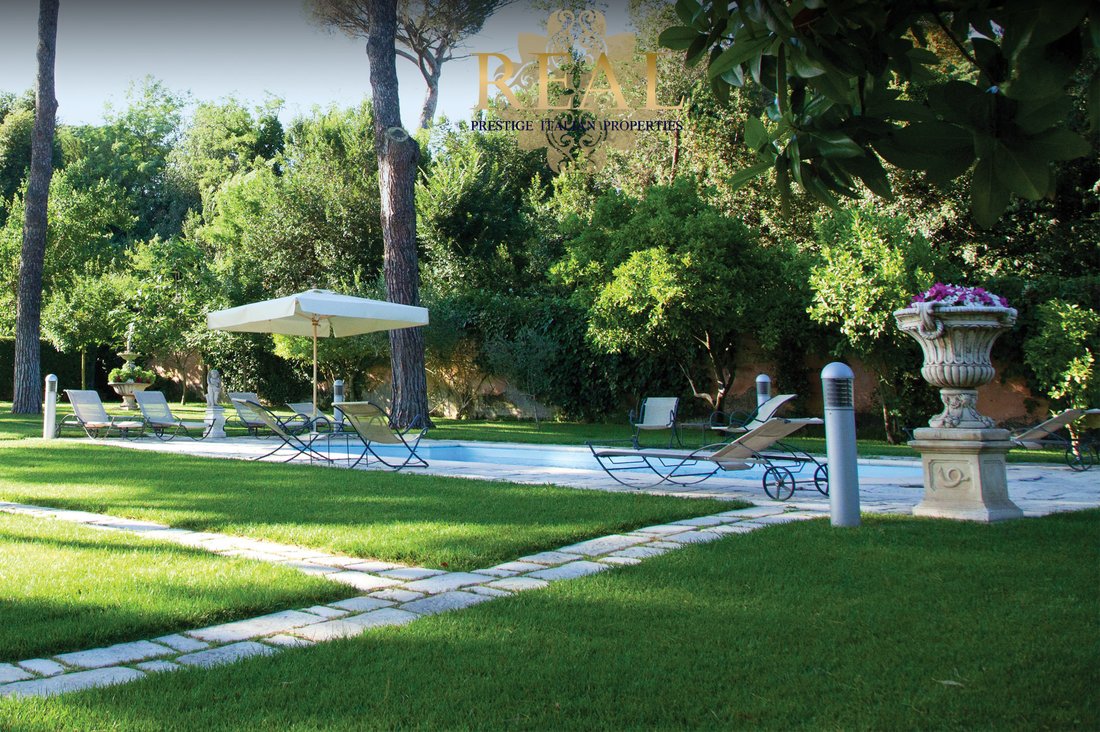 Amazing Villa With Swimming Pool In The Green Heart Of In Rome, Lazio