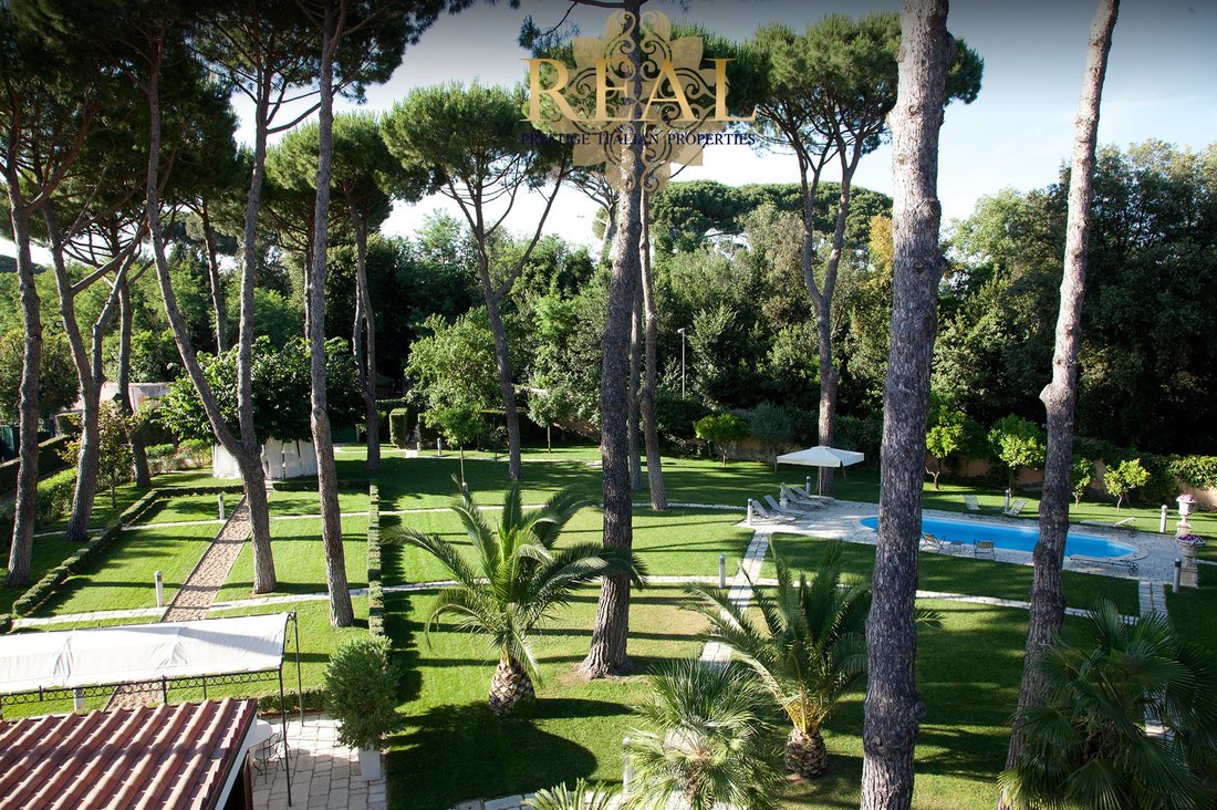 Amazing Villa With Swimming Pool In The Green Heart Of In Rome, Lazio