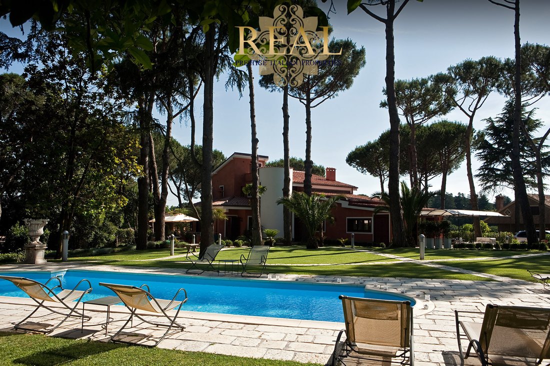 Amazing Villa With Swimming Pool In The Green Heart Of In Rome, Lazio