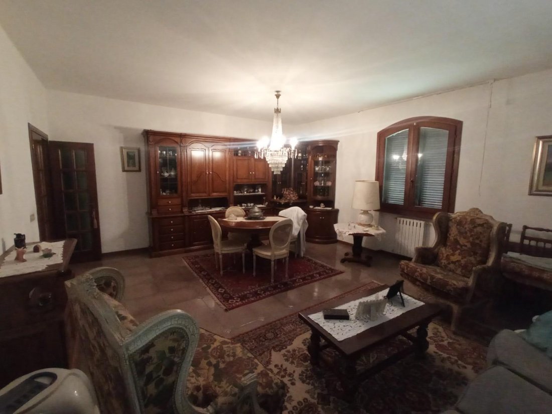 Villa in Marti, Montopoli in Val d'Arno, Tuscany, Italy 1 - 12591761