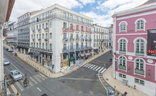 Apartment in Misericordia, Lisbon, Portugal 1